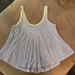 American Eagle flowy tank